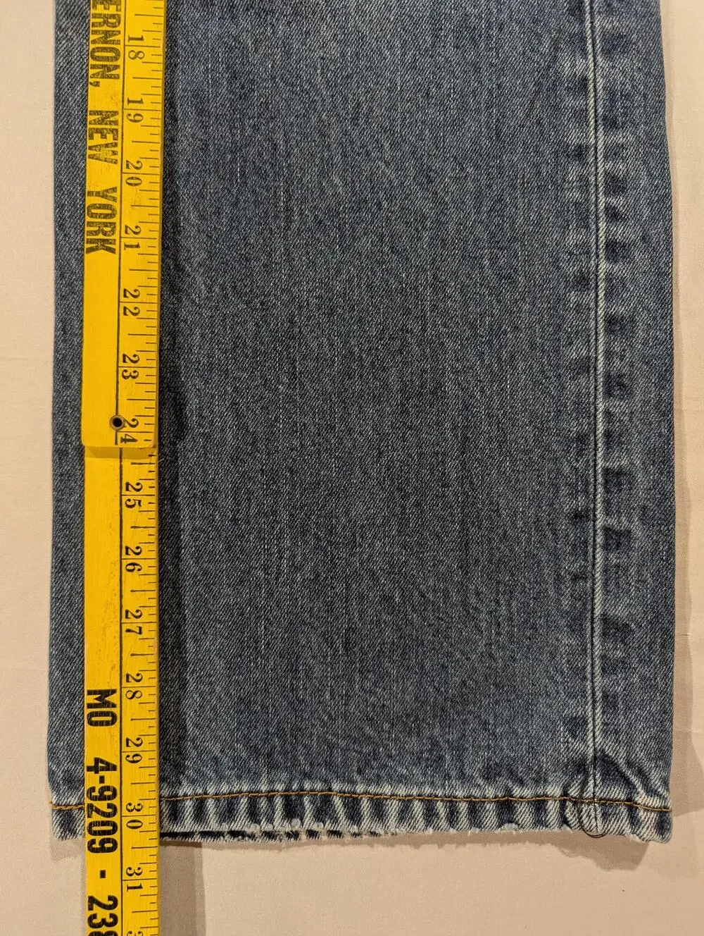 Levi's 517 Jeans Mens 38x30 Blue Med Wash Regular Bootcut Zip Fly Denim Casual